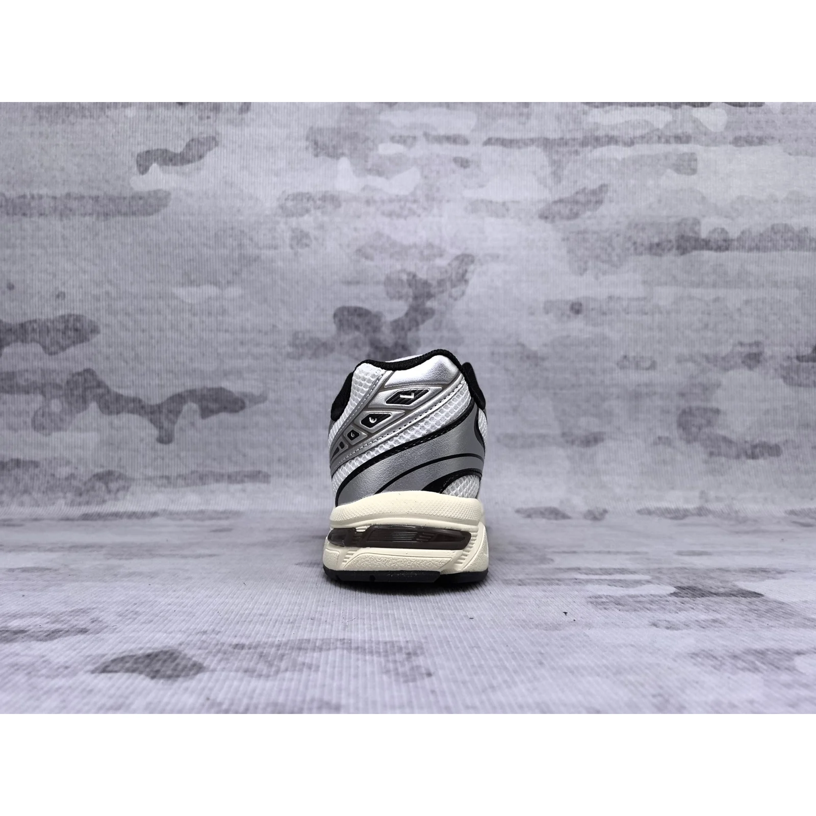 ASICS GEL-1130 White / Clay Canyon · 1201A256-113