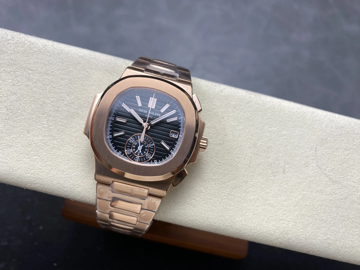 Patek Philippe Nautilus 5980/1R-001 Black Dial Watch — image 5
