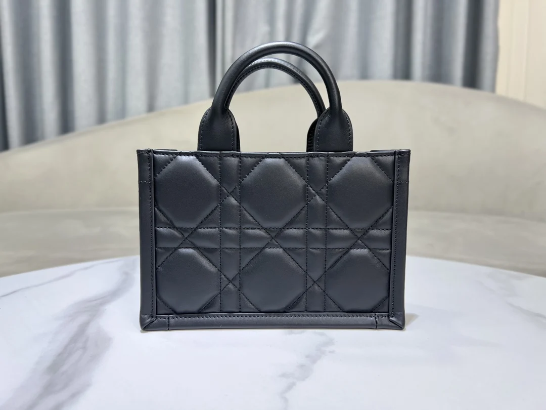 Dior Mini Book Tote Black Macrocannage Calfskin · S5573OWHP_M900
