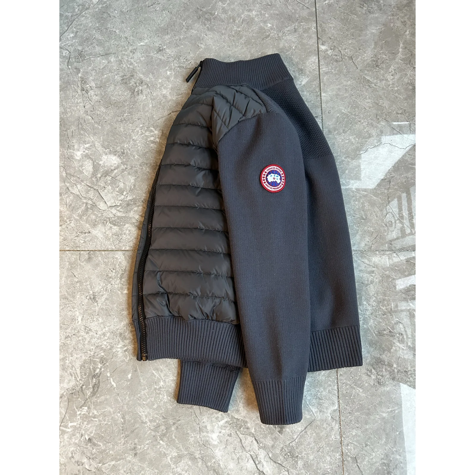 Canada Goose Men's HyBridge Knit Jacket Iron Grey / Classic Disc · 6830M-9699