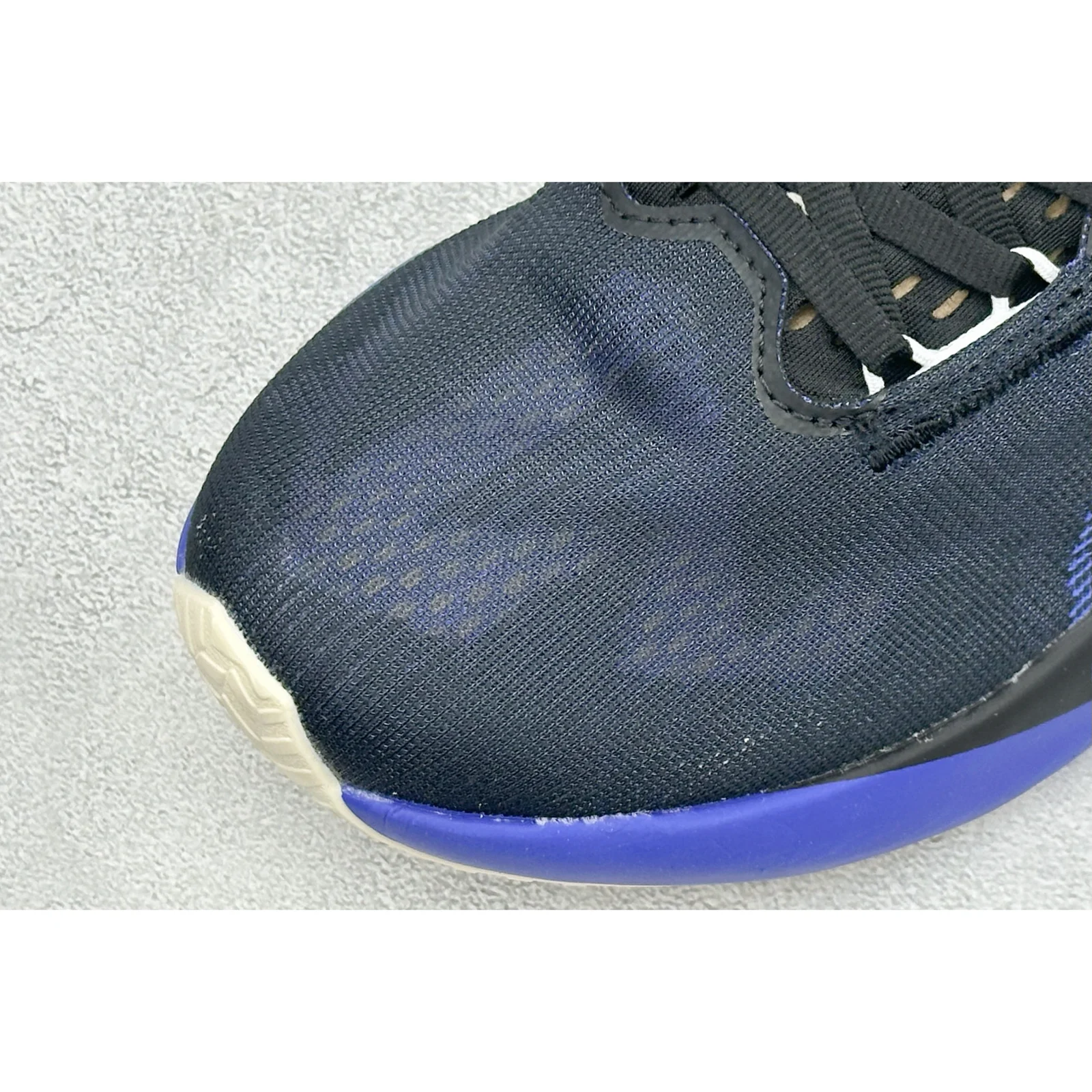 ASICS NOVABLAST 5 Black / Cobalt Burst · 1011B974-004
