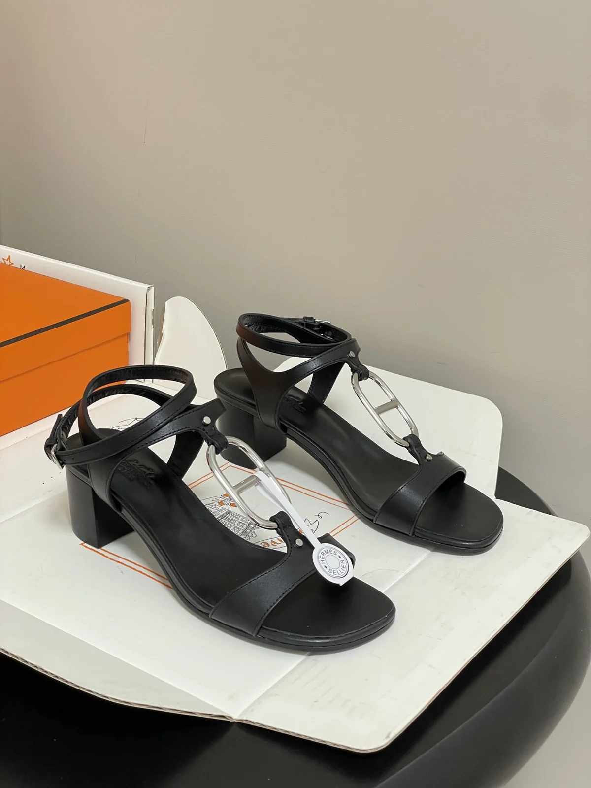 Hermès Miramar 50 Sandal Noir
