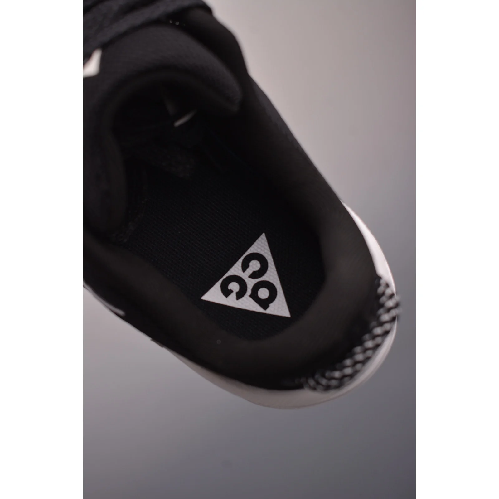 Nike ACG Pegasus Trail Black / Anthracite / Summit White · HV8116-001