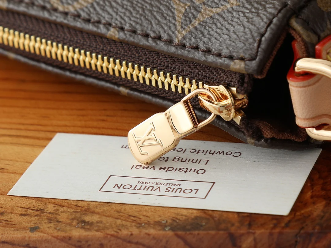 Louis Vuitton Pochette Eva Monogram Monogram · M13567