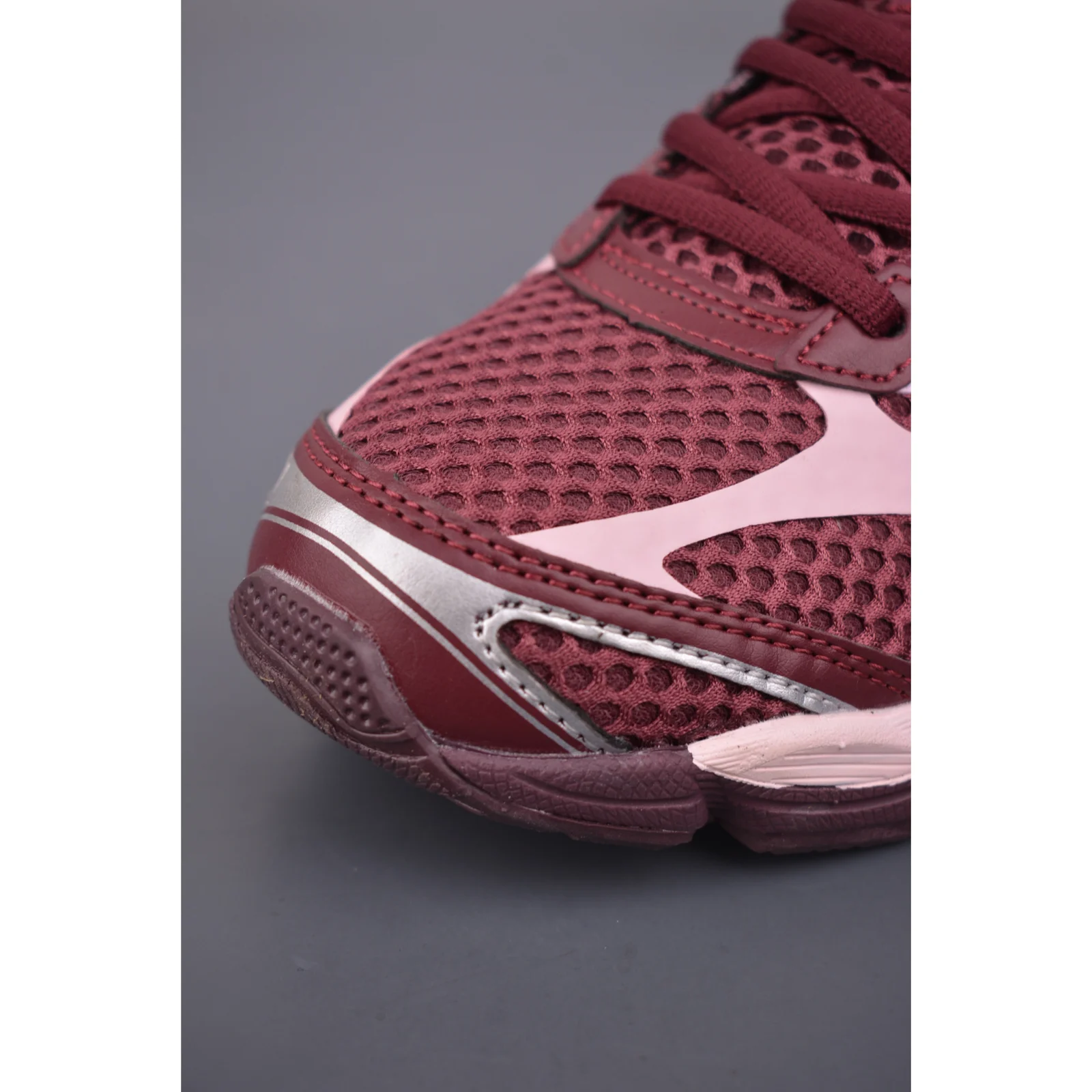 ASICS GEL-CUMULUS 16 Burgundy / Pink · 1203A733-600