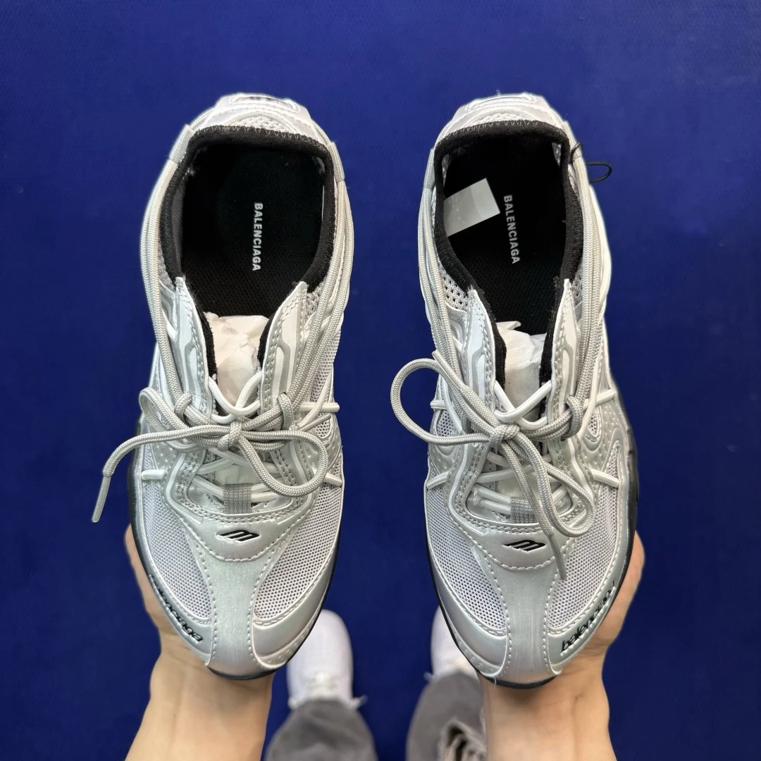 Balenciaga Radar Slip-On Sneaker Grey/Black/White · 865868WSTBL1119