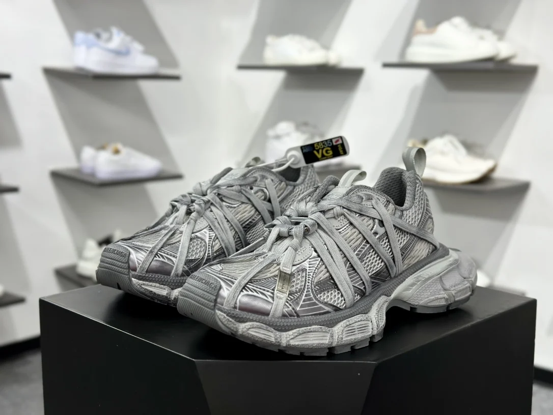 Balenciaga 3XL Extreme Laces B Grey · 825601W3XCH1101