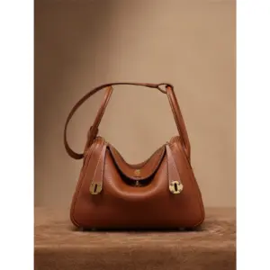 Hermès Lindy 26 Bag Gold full view
