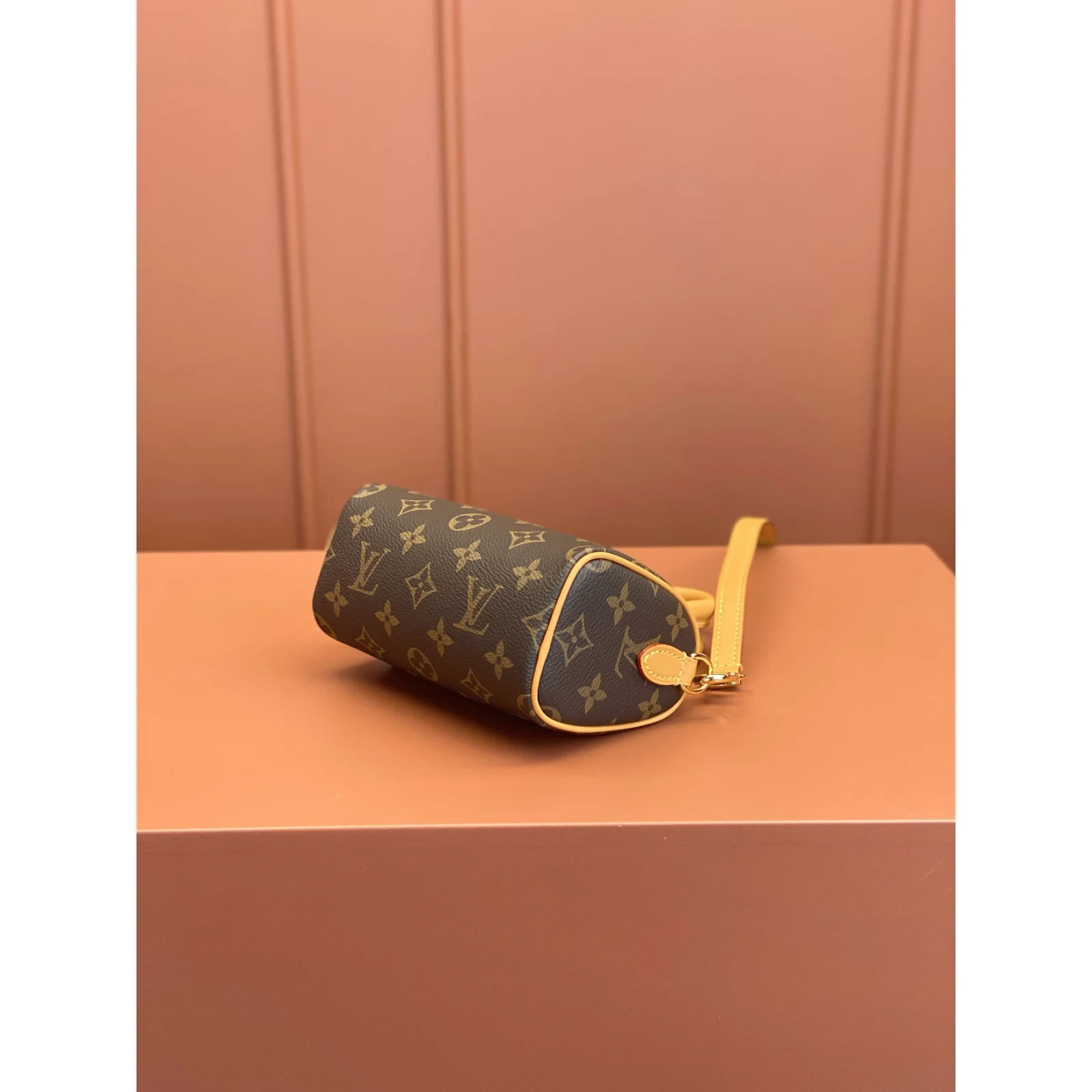 Louis Vuitton Nano Speedy Monogram Monogram · M81085