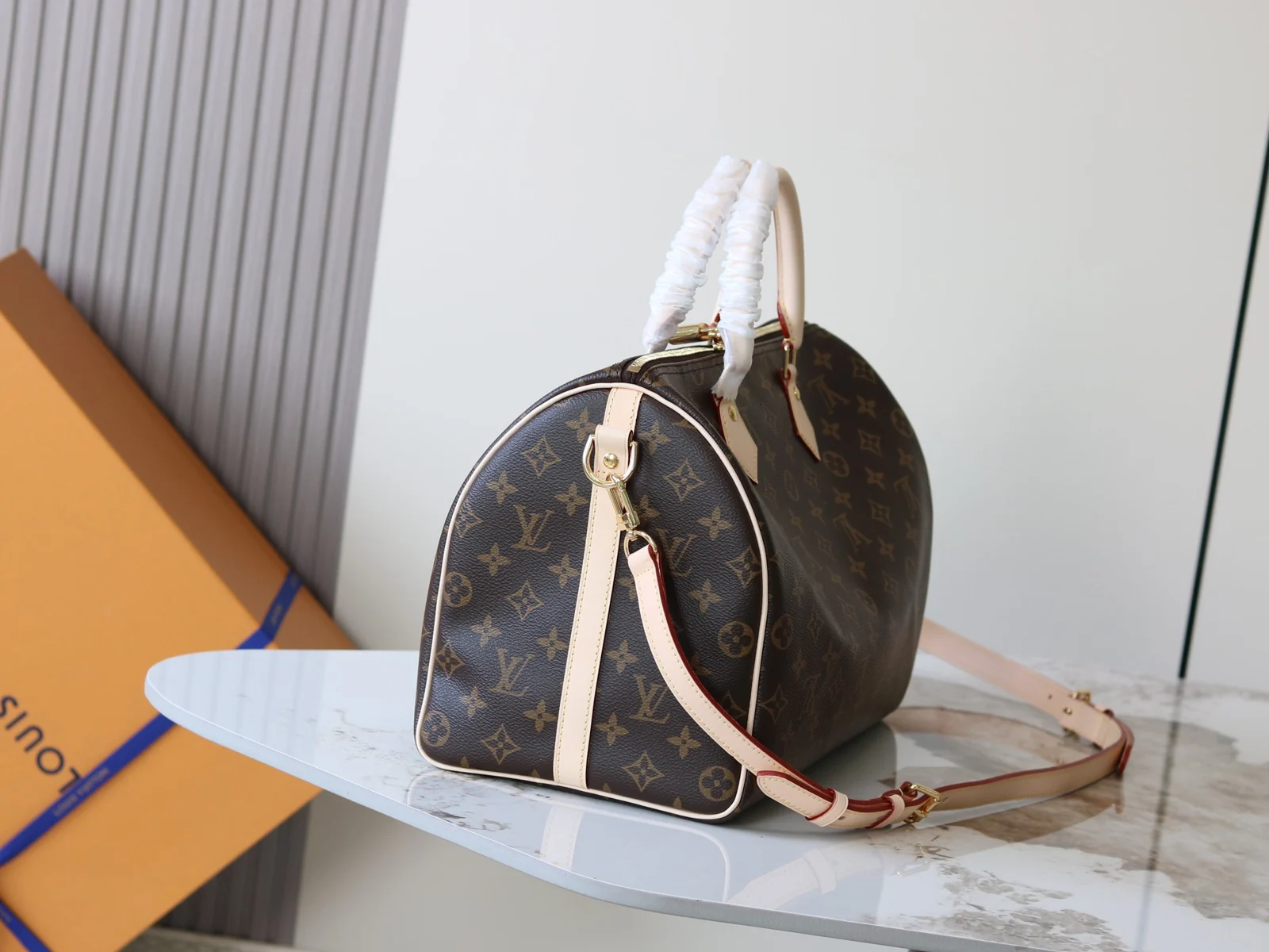 Louis Vuitton Speedy Bandoulière 35 Monogram Monogram · M46981
