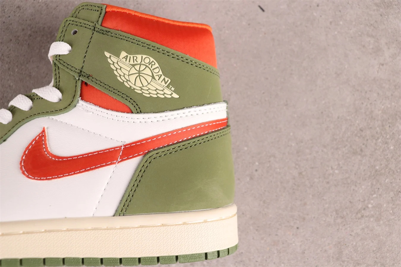 Air Jordan 1 High OG Craft "Celadon" FB9934-300 Sneakers