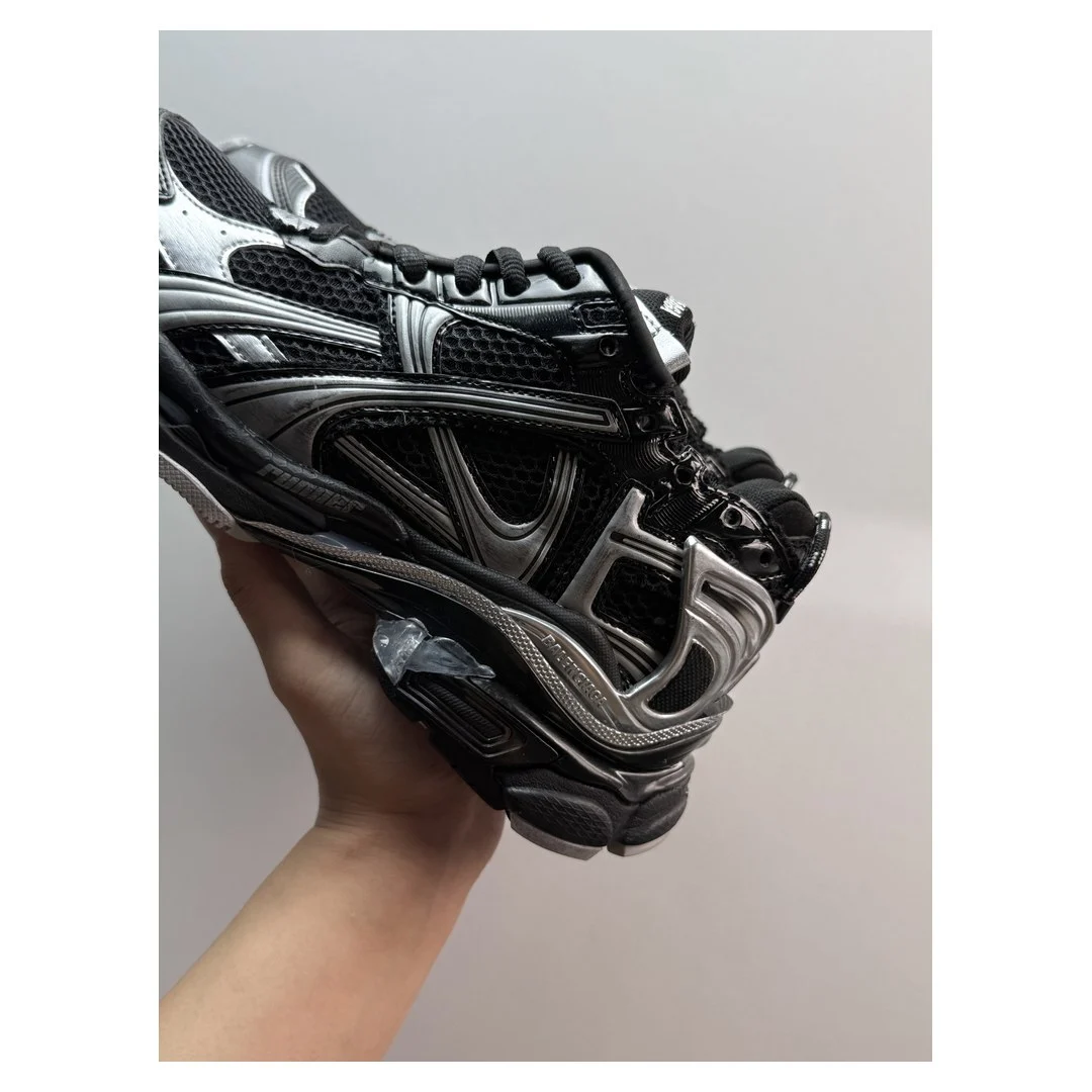 Balenciaga Runner Sneaker Black/Silver · 772774W3RMU1100