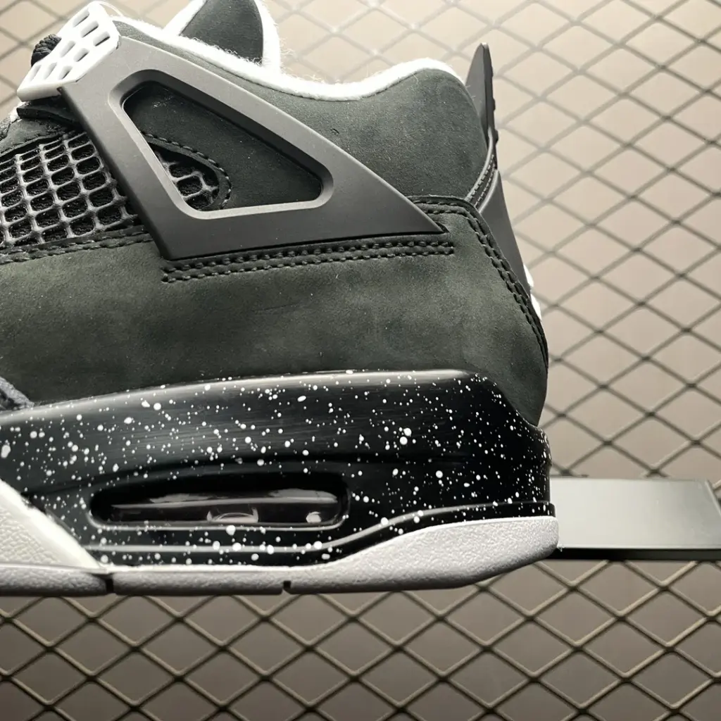 Air Jordan 4 Fear