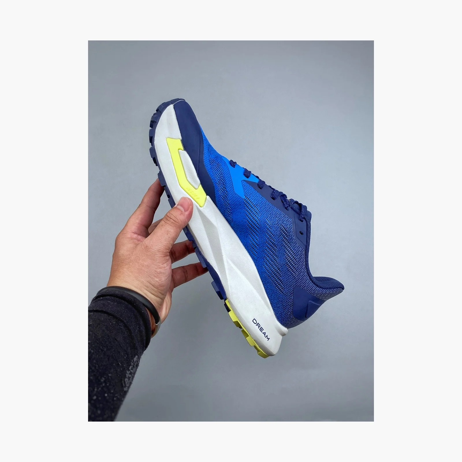 The North Face Men’s VECTIV Enduris 4 Dimmed Algae/Eagle Blue · NF0A8AEP-CIY