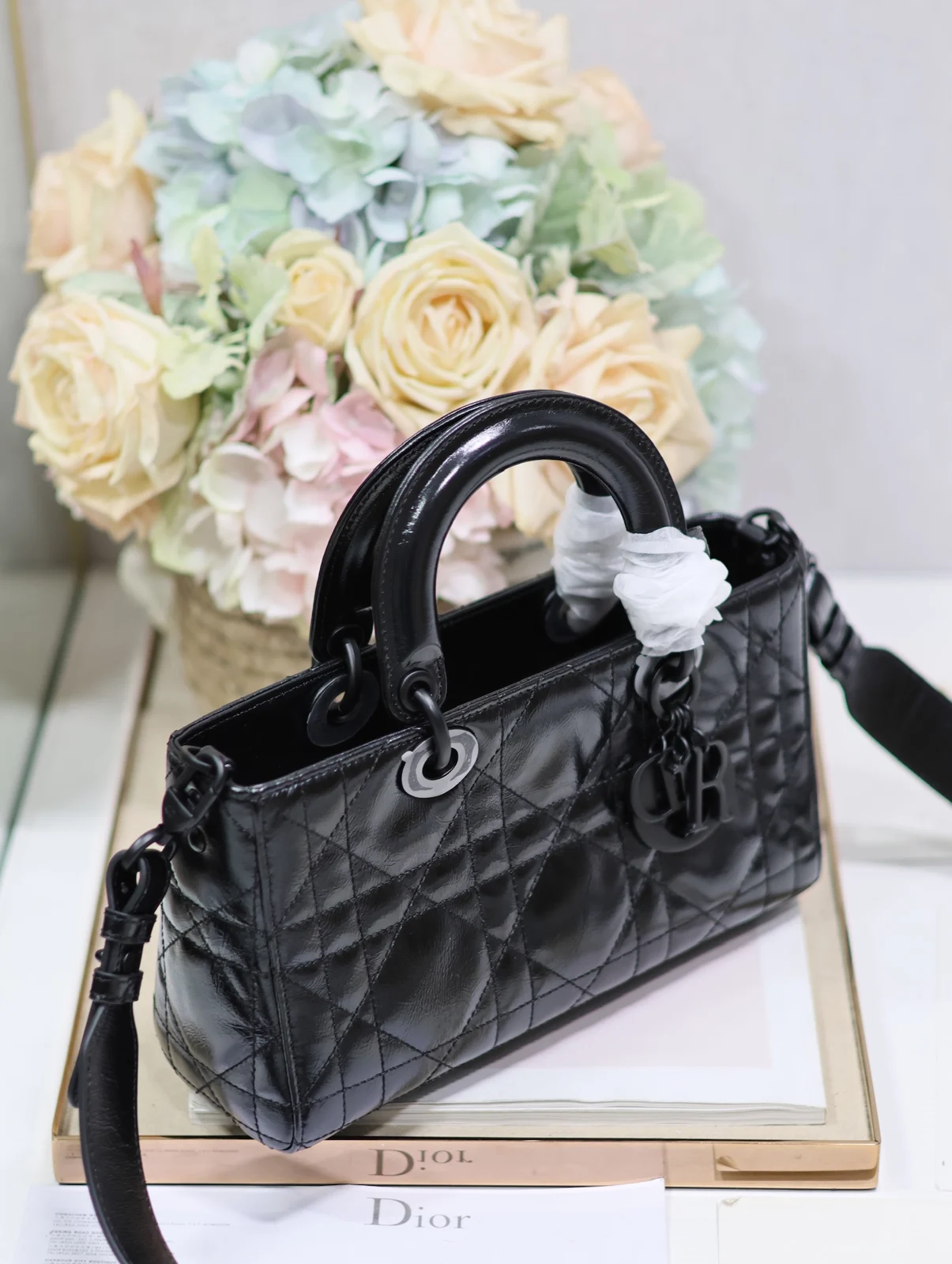 Small Lady D-Sire My ABCDior Bag Black Macrocannage Crinkled Calfskin · M1150SNIO_M900