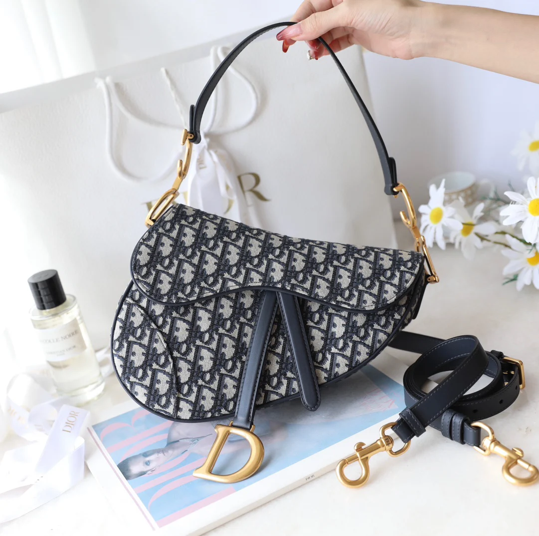 Saddle Bag with Strap Blue Dior Oblique Jacquard · M0455CTZQ_M928