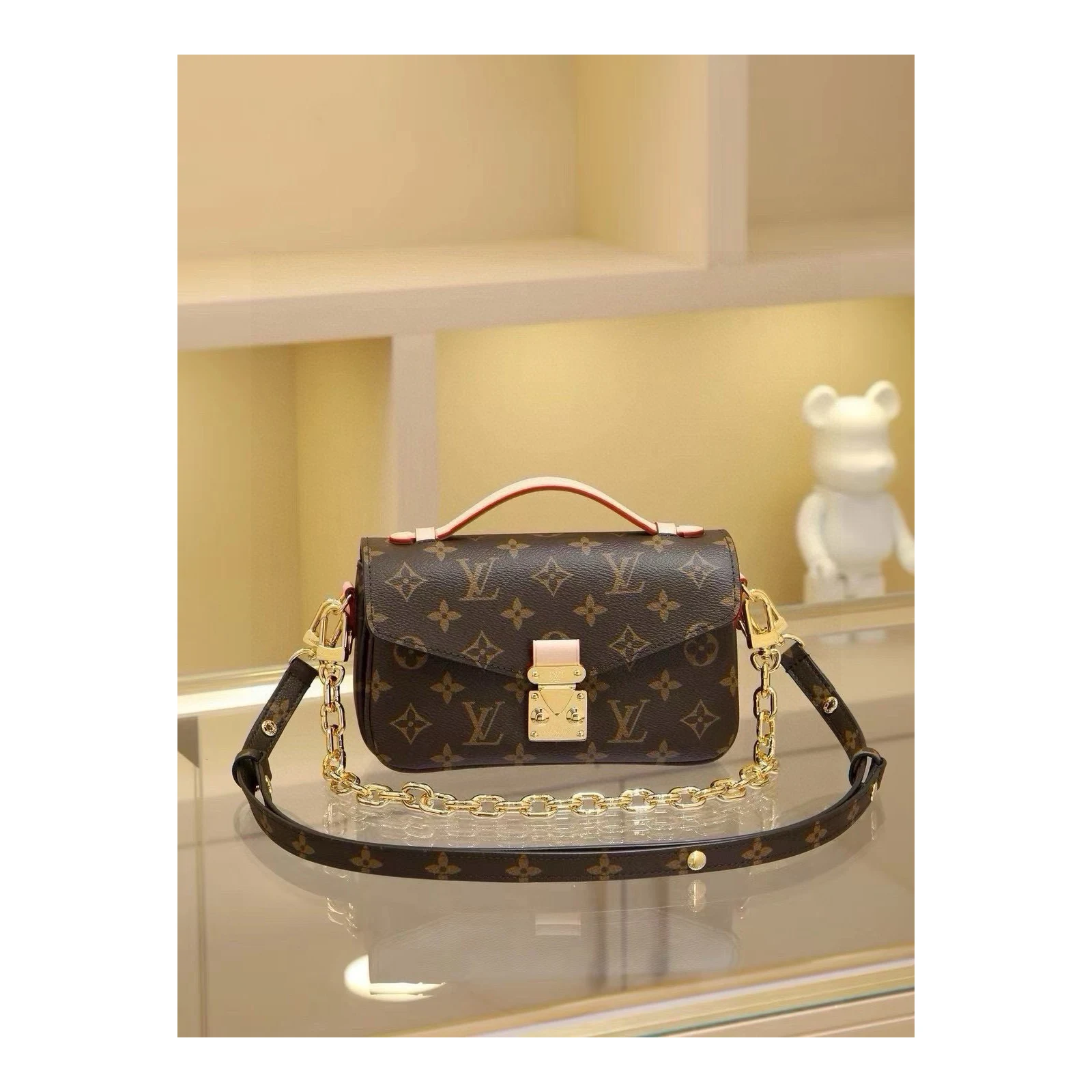 Louis Vuitton Pochette Métis East-West Monogram Monogram · M46279