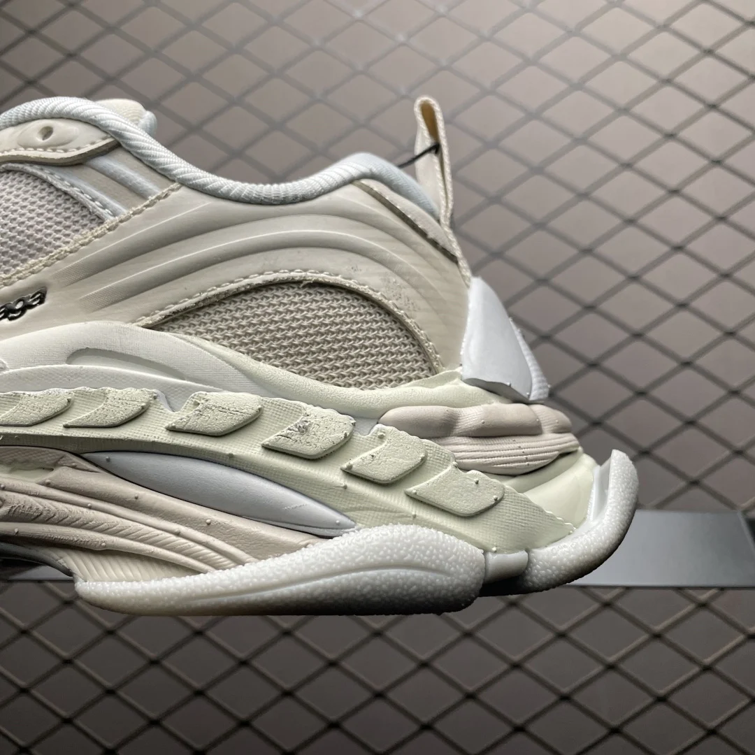 Balenciaga Triple S.2 Eggshell · 865851WTRS29191