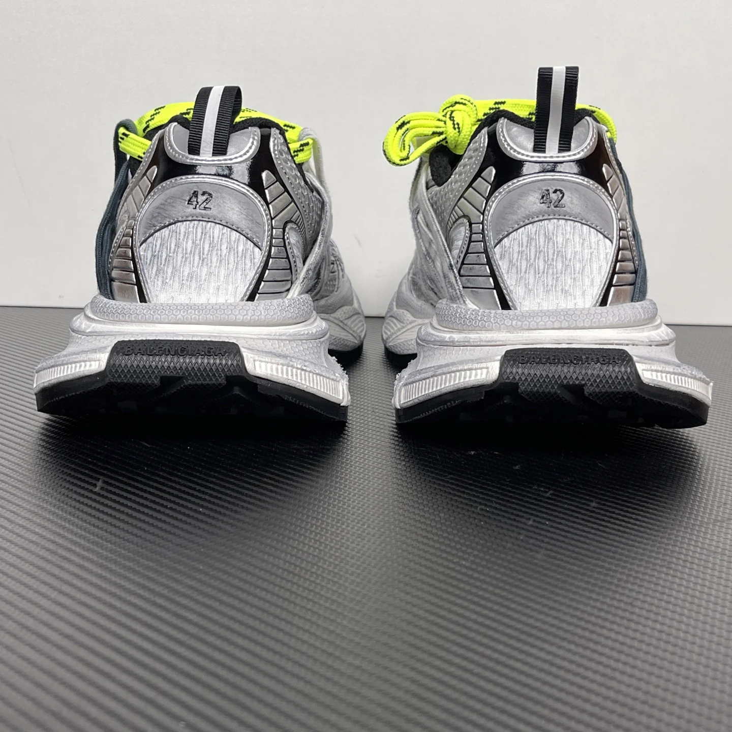 Balenciaga 3XL Interlace Sneaker Grey / Neon Yellow · 863644W3XTL1177