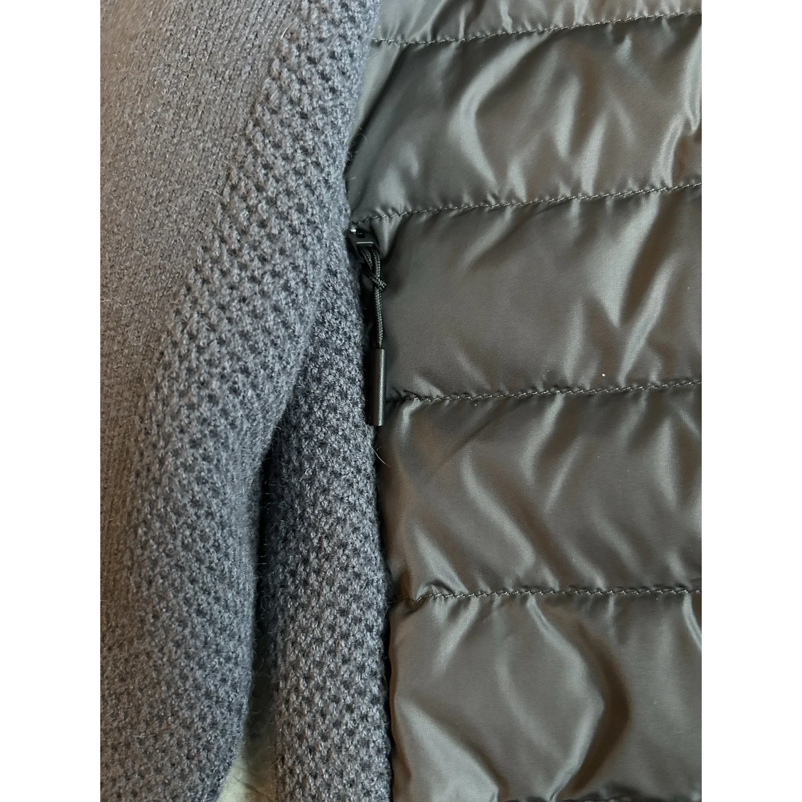 Canada Goose Men's HyBridge Knit Jacket Iron Grey / Classic Disc · 6830M-9699