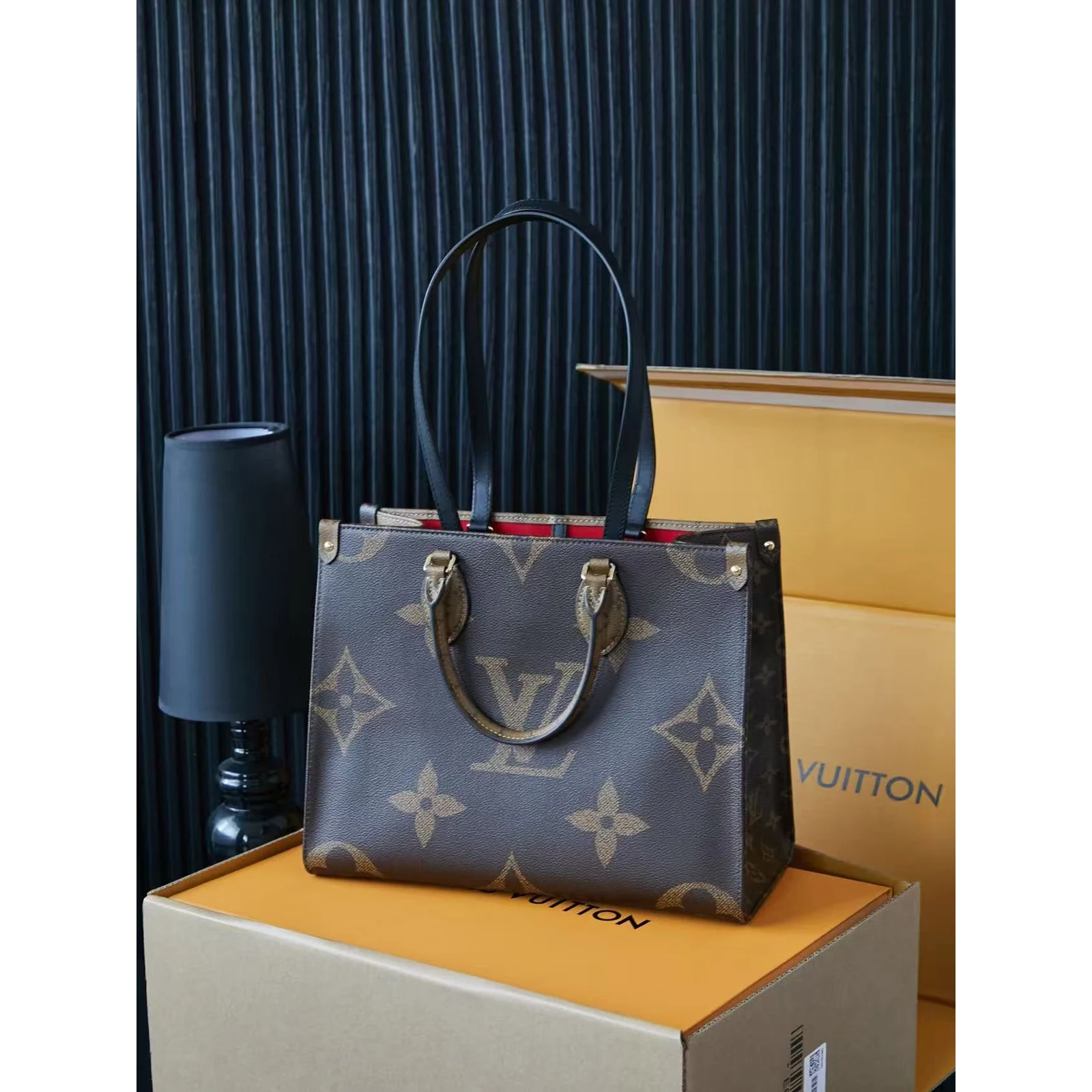 Louis Vuitton OnTheGo MM Monogram Monogram / Monogram Reverse · M45321