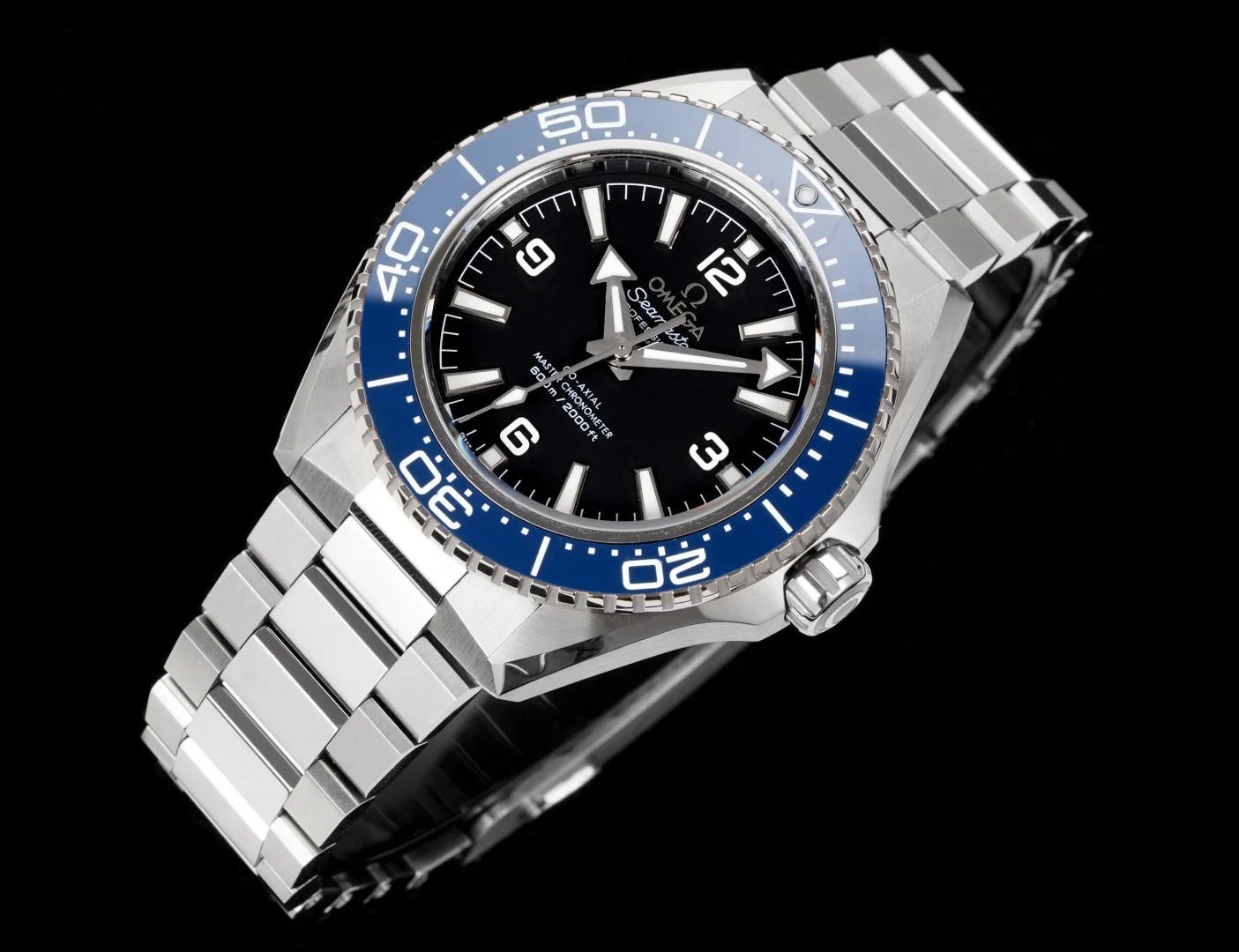 Omega Seamaster Planet Ocean 600M 42 mm Blue Bezel Steel Bracelet Black dial / blue bezel / steel bracelet · 217.30.42.21.01.002