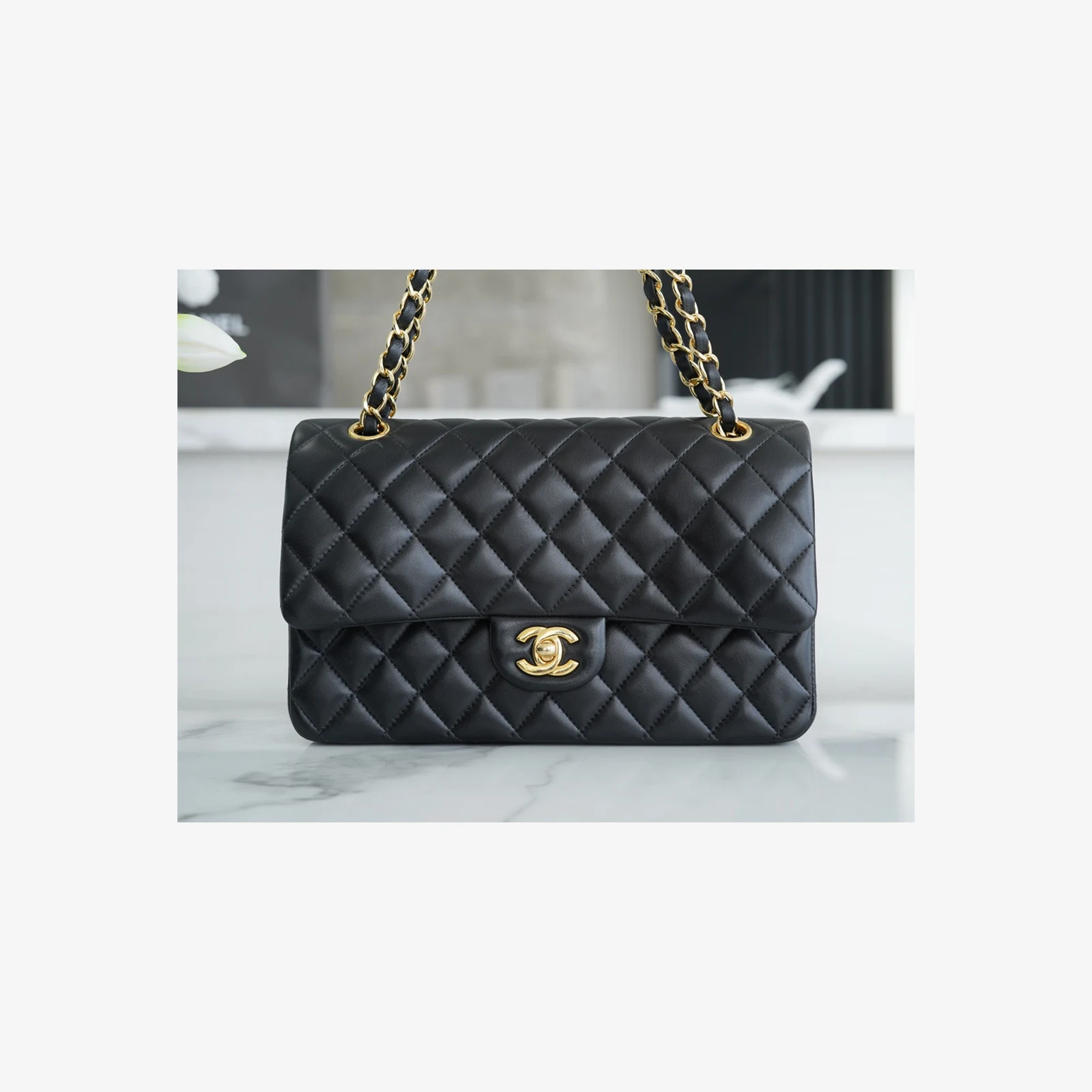 Chanel Classic 11.12 Handbag A01112 · Black Lambskin — image 1