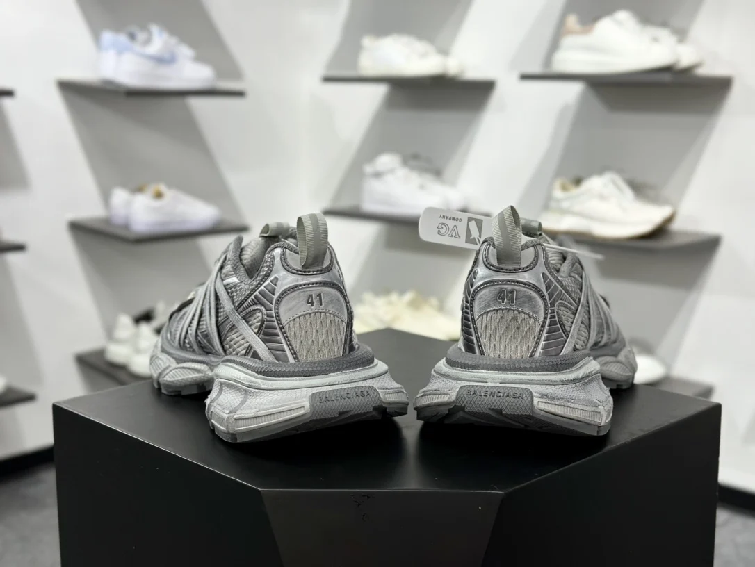 Balenciaga 3XL Extreme Laces B Grey · 825601W3XCH1101