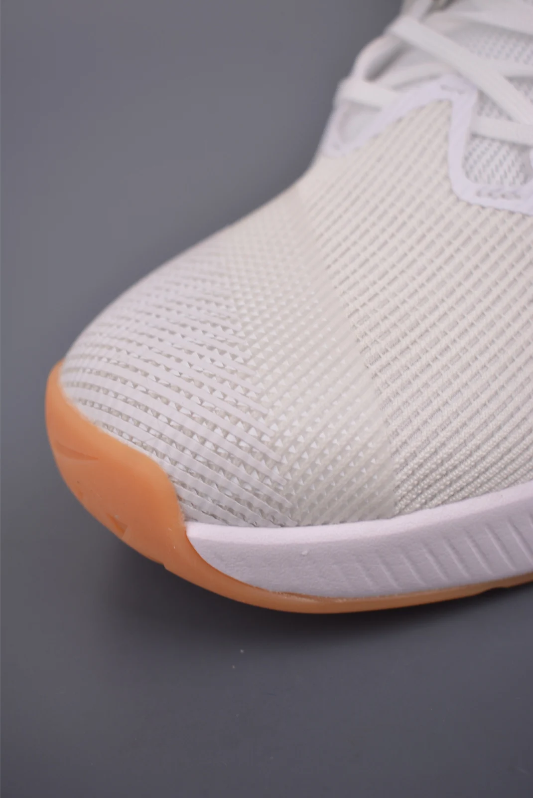 Nike Metcon 10 White / Platinum Tint / Gum Light Brown / Black · HJ1875-100