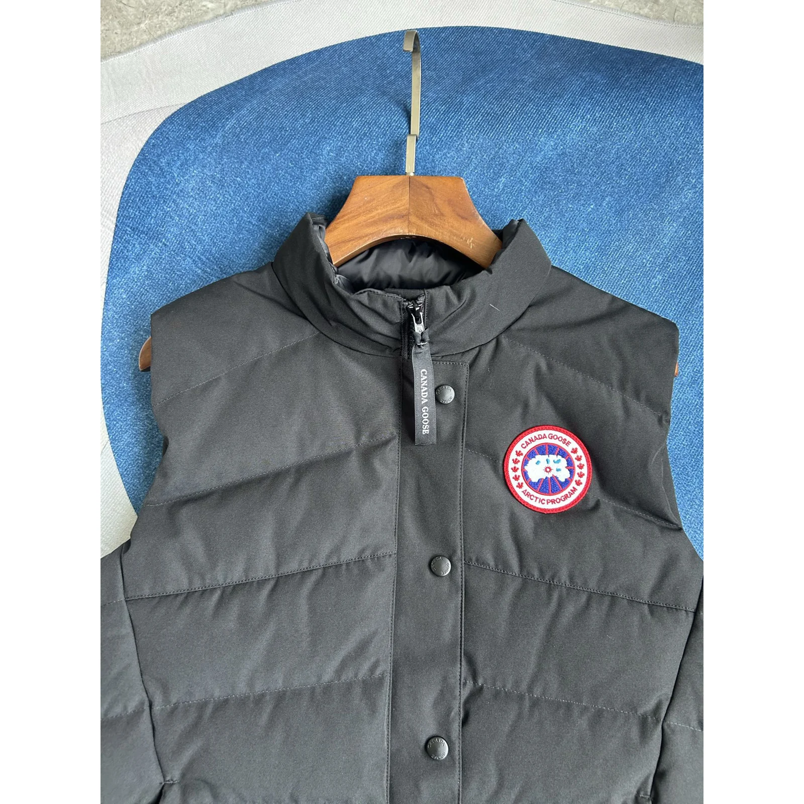 Canada Goose Women's Freestyle Vest Black / Classic Disc · 2836L-61