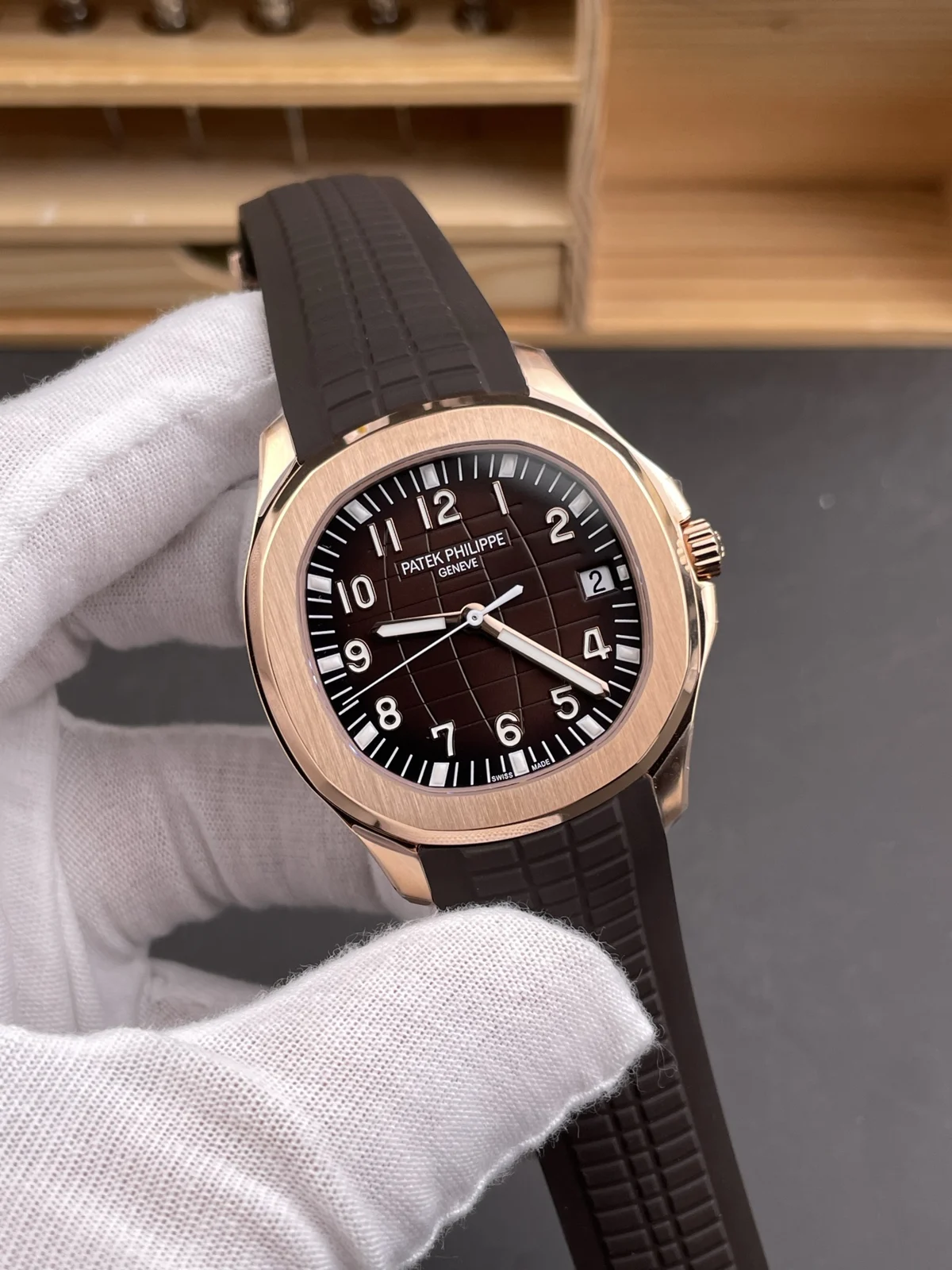 Patek Philippe Aquanaut 5167R-001 Brown Dial Watch — image 2
