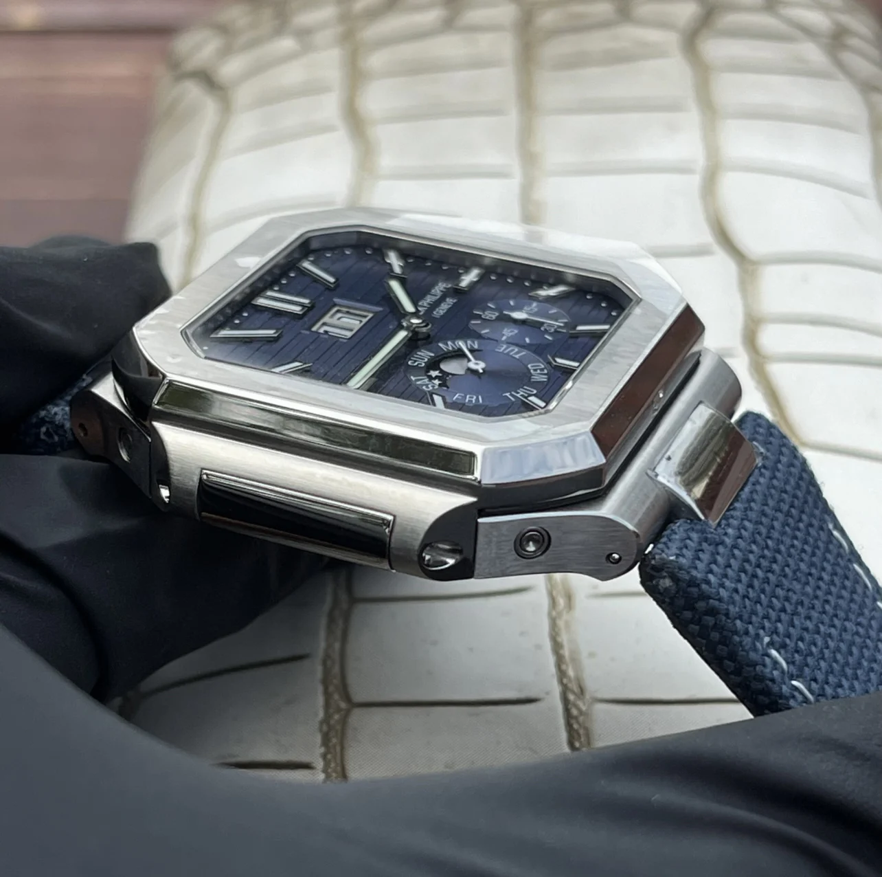 Patek Philippe Cubitus 5822P-001 Blue Dial Watch — image 5