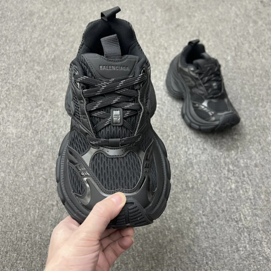Balenciaga 10XL Sneaker Black · 792779W2MV21000