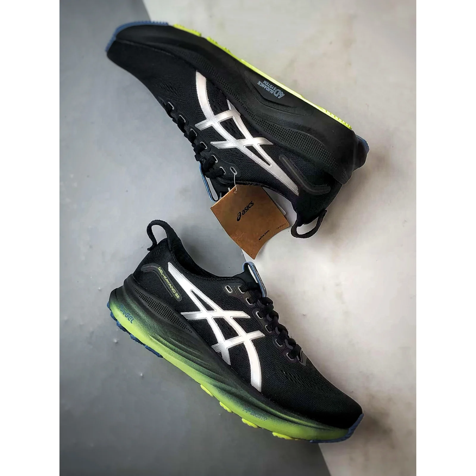 ASICS GEL-KAYANO 32 Black / Jasper Green · 1011C052-003