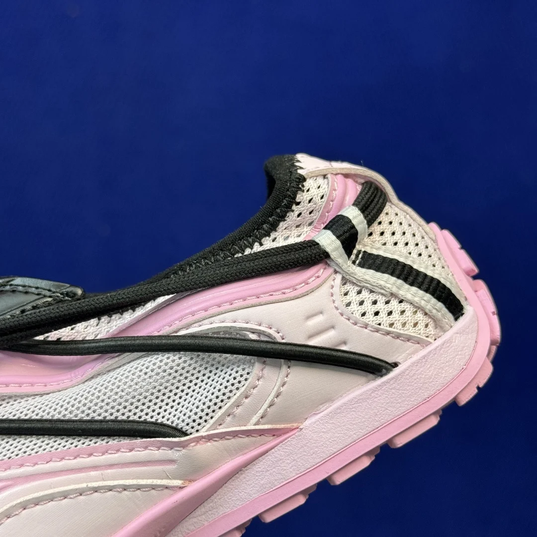 Balenciaga Radar Slip-On Sneaker Pink/Black · 865868WSTBL5010