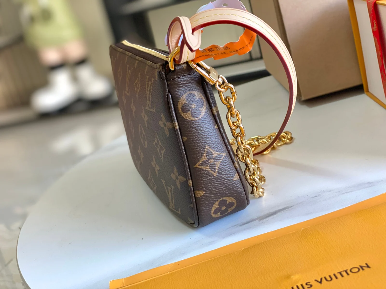 Louis Vuitton Pochette Accessoires Monogram Monogram · M82766