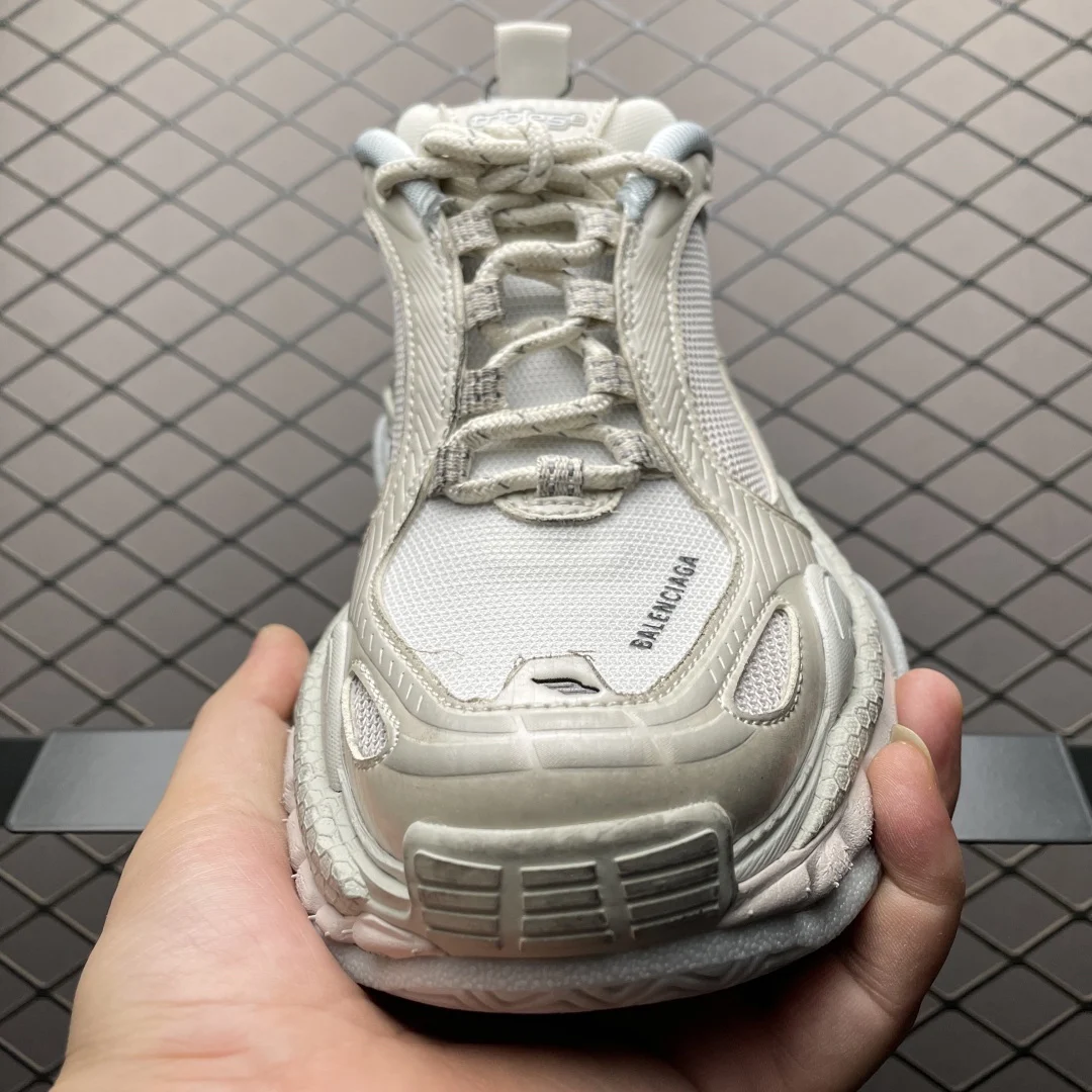 Balenciaga Triple S.2 Eggshell · 865851WTRS29191
