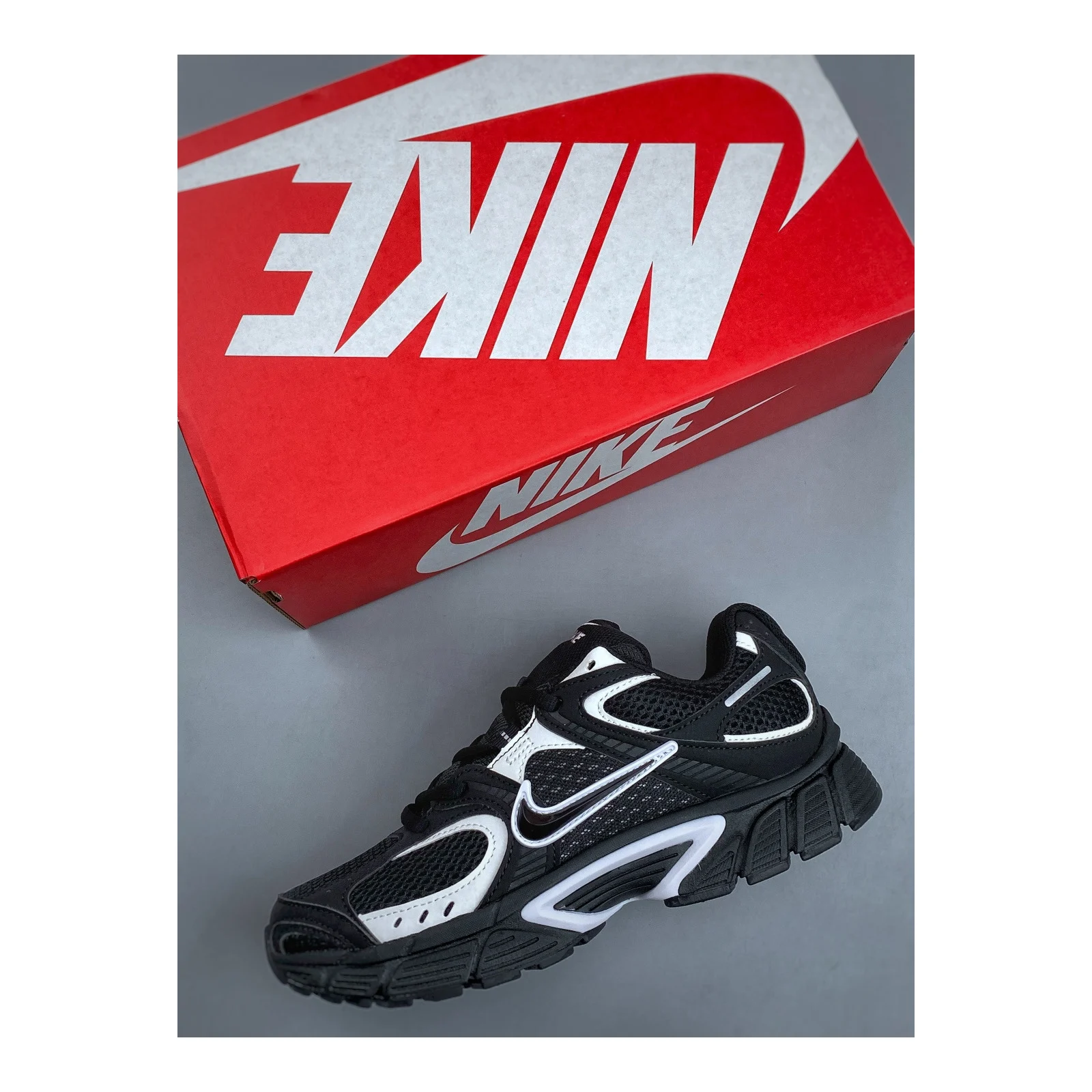 Nike V5 RNR Black / White / Black · IO7835-001