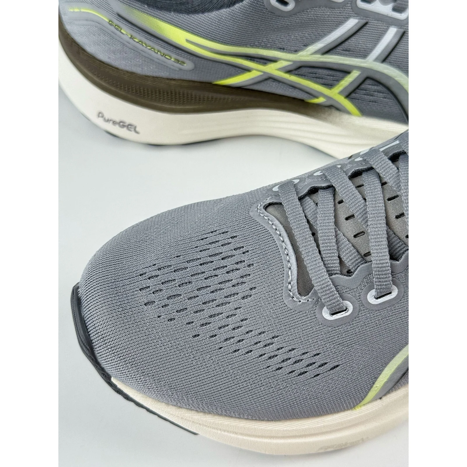 ASICS GEL-KAYANO 32 Gravel / Citron · 1011C052-021