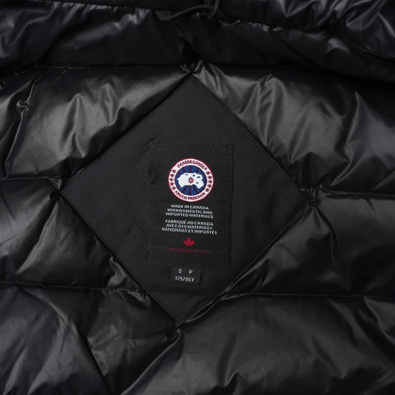 Canada Goose Lodge Hoodie Black / Classic Disc · 5078M-9061