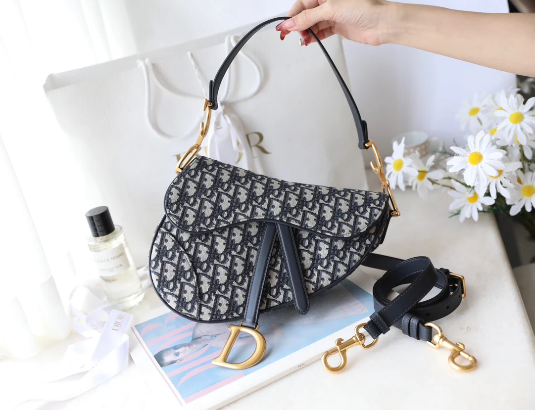 Saddle Bag with Strap Blue Dior Oblique Jacquard · M0455CTZQ_M928