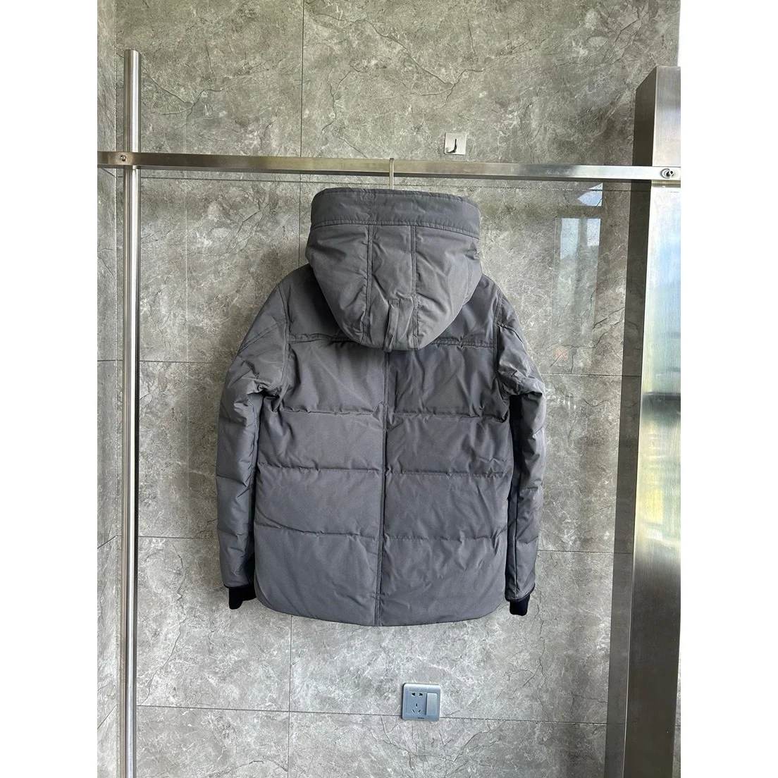 Canada Goose MacMillan Parka Granite Grey / Classic Disc · 2080M-9431
