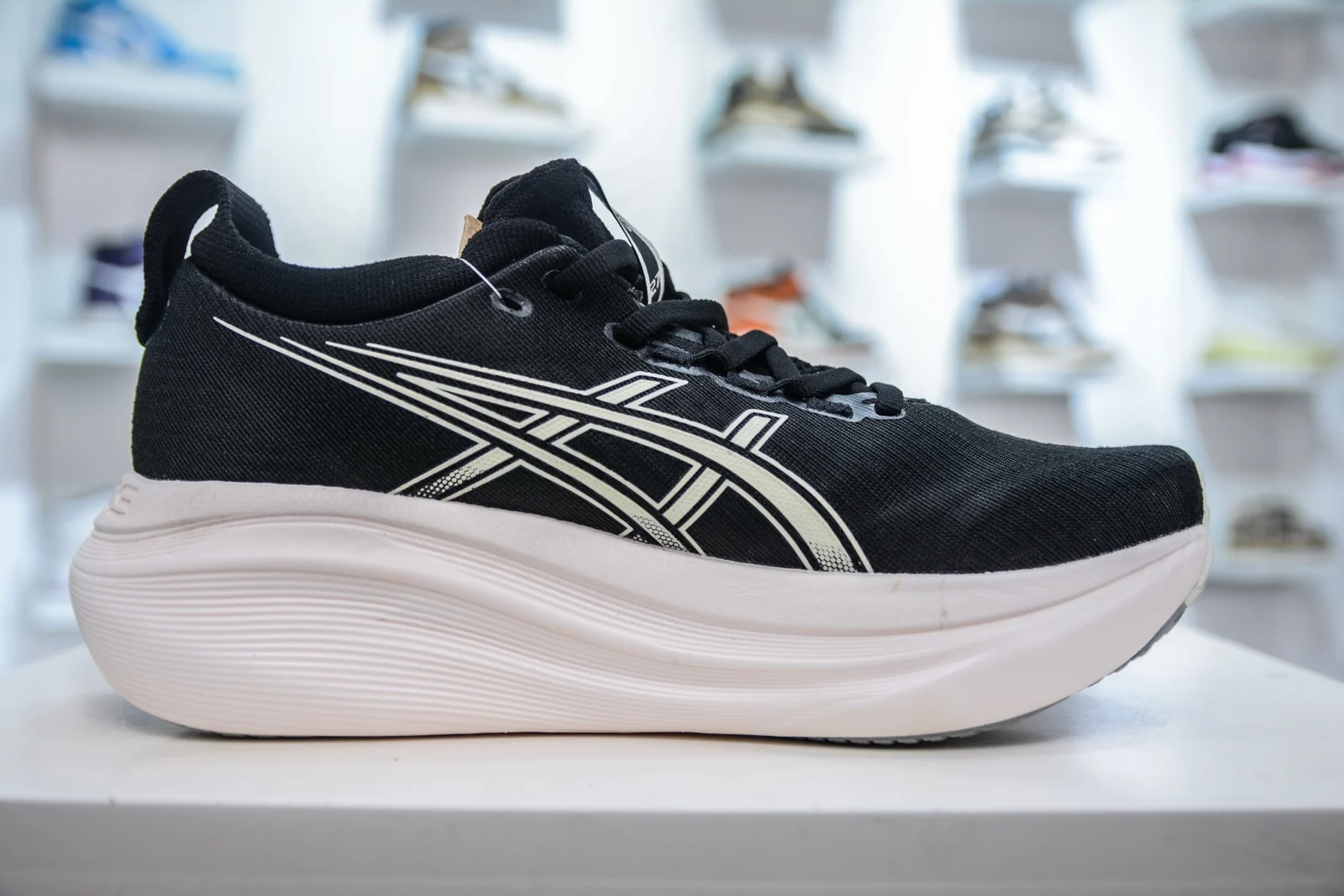 ASICS GEL-NIMBUS 27 Black / Lake Grey · 1011B958-002