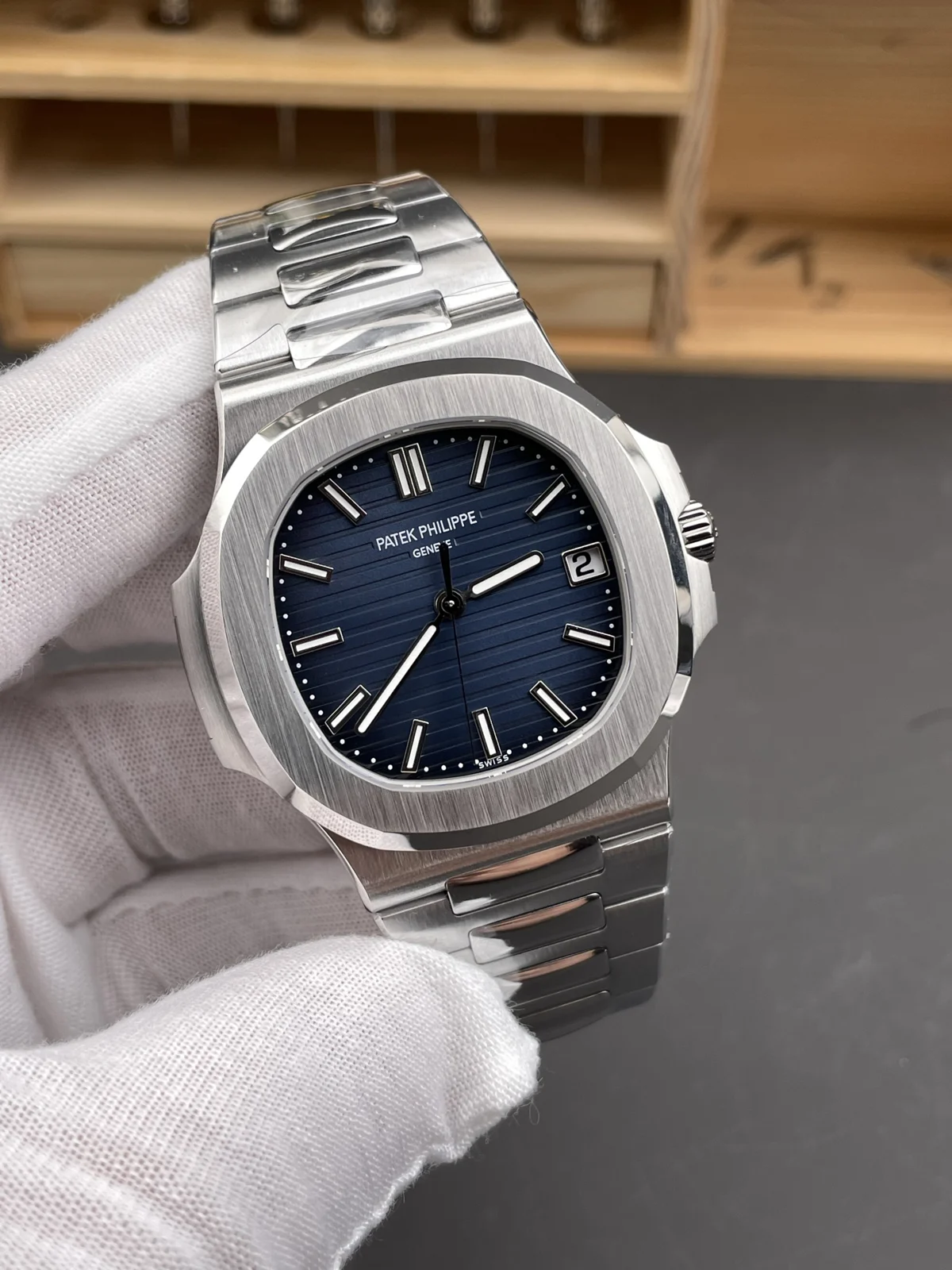 Patek Philippe Nautilus 5811/1G-001 Blue Dial Watch — image 2