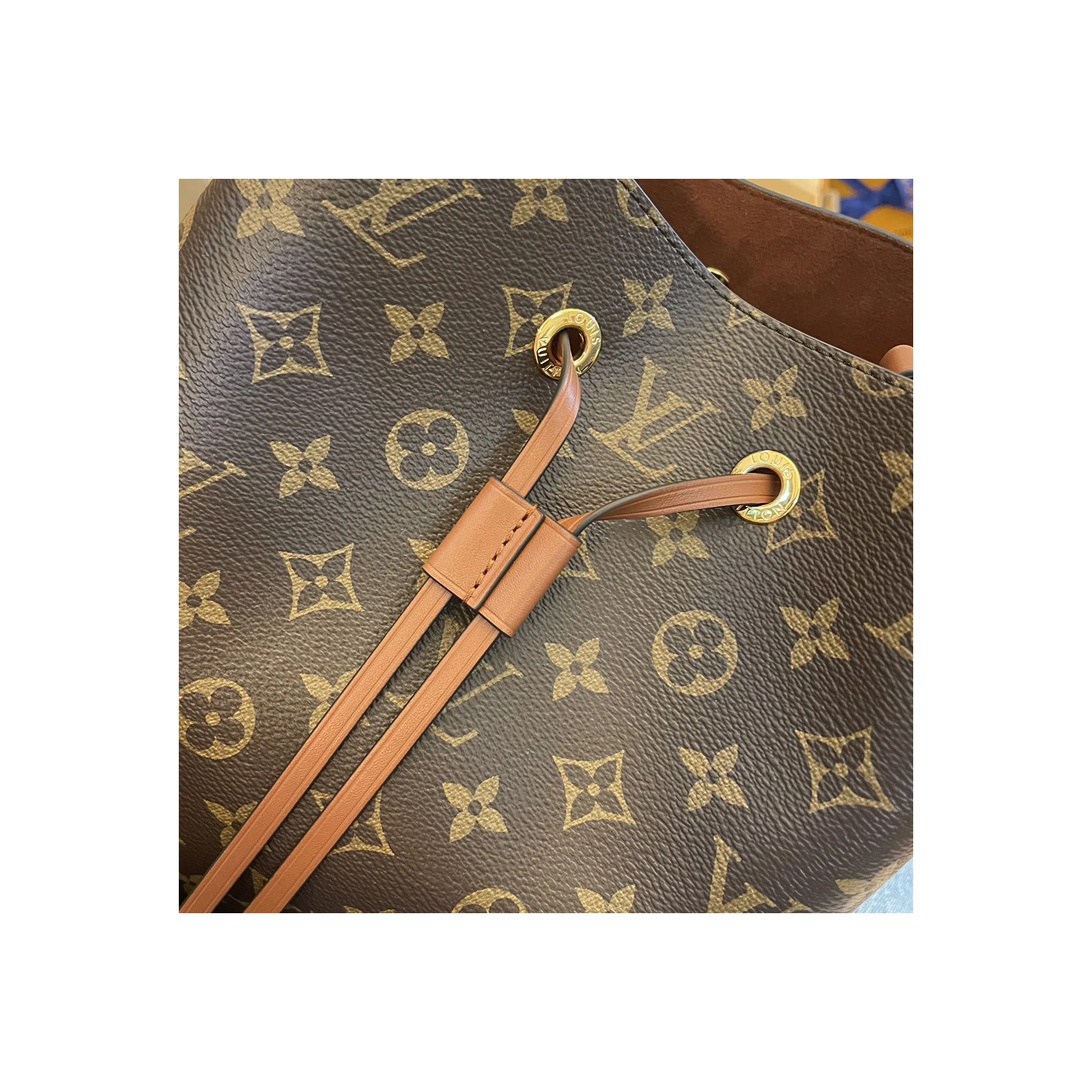 Louis Vuitton NéoNoé MM Monogram Monogram · Caramel Brown · M44887