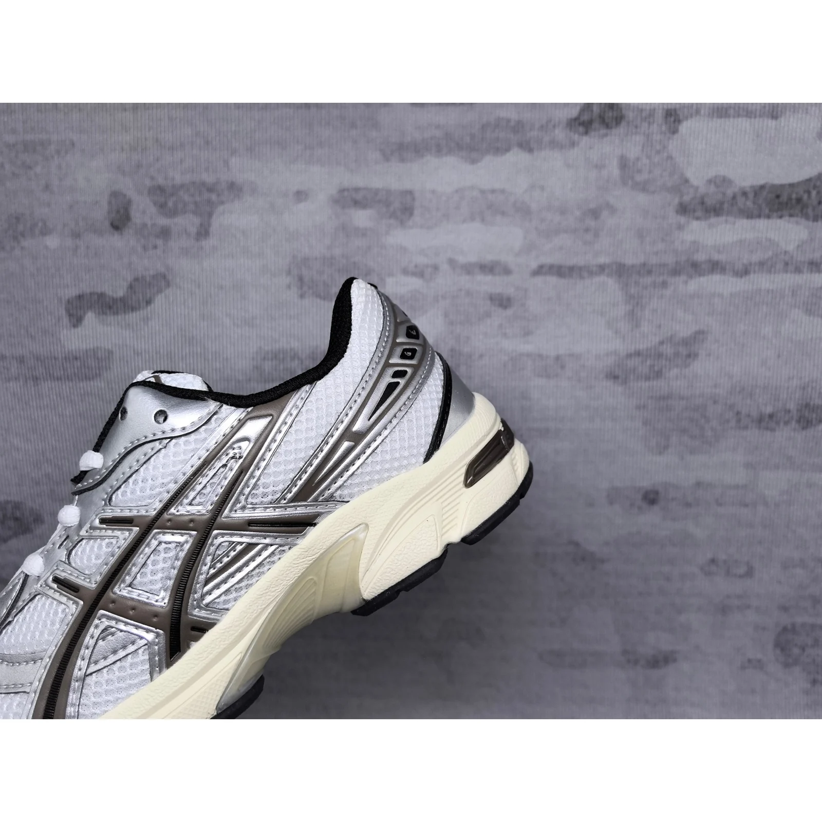 ASICS GEL-1130 White / Clay Canyon · 1201A256-113