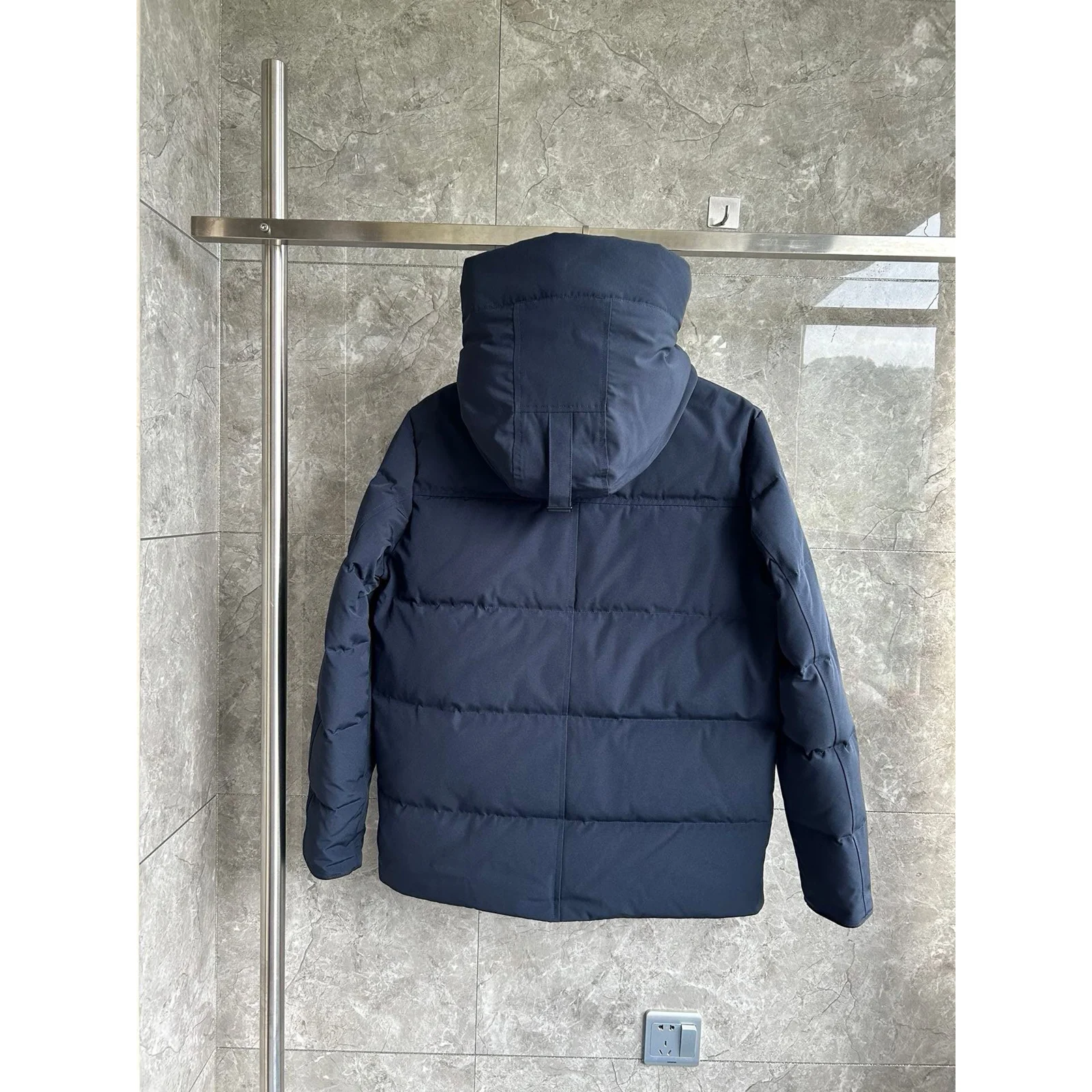 Canada Goose Wyndham Parka Atlantic Navy / Classic Disc · 2048M-9063