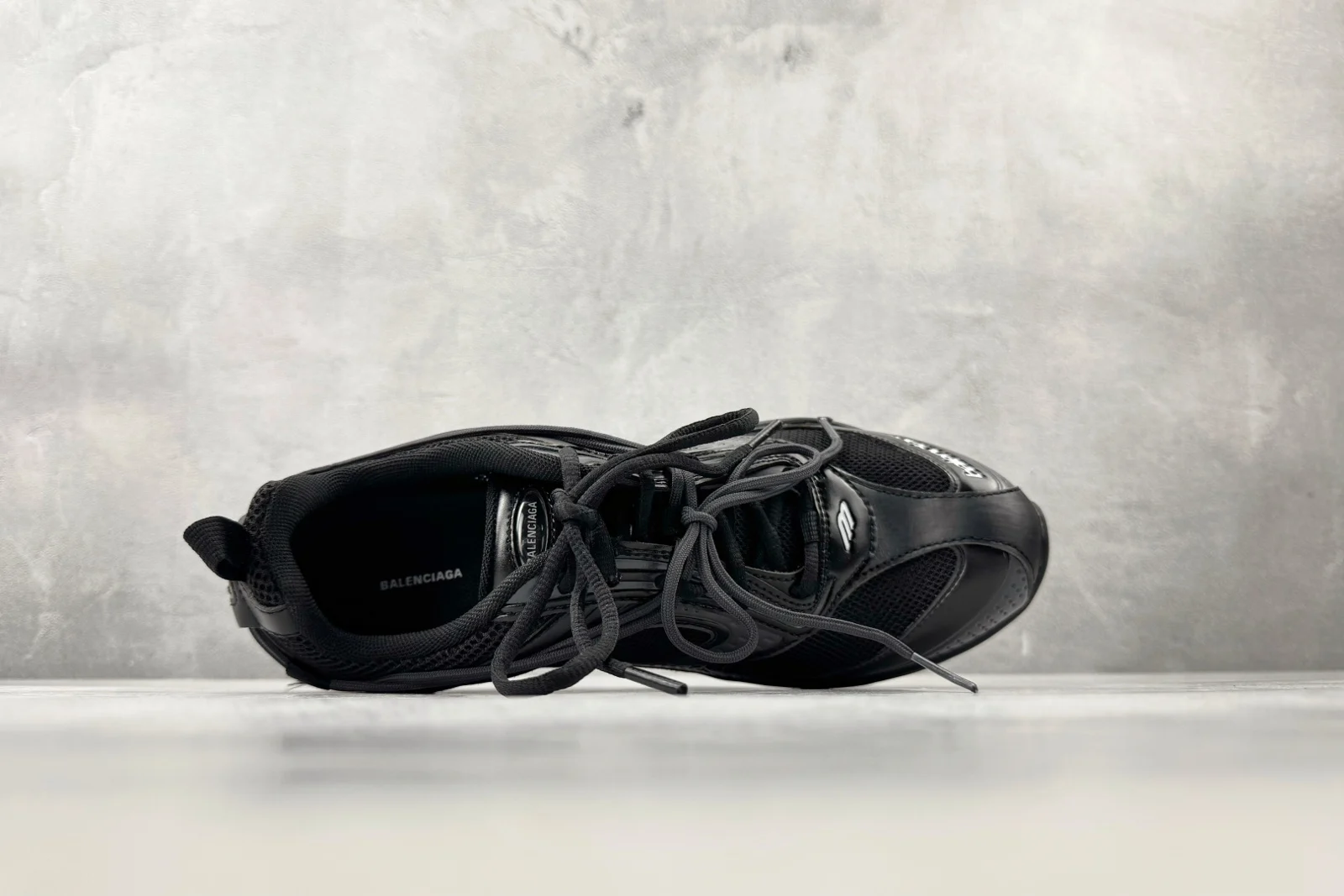 Balenciaga Radar Sneaker Black / Grey · 865703WSTEO1011