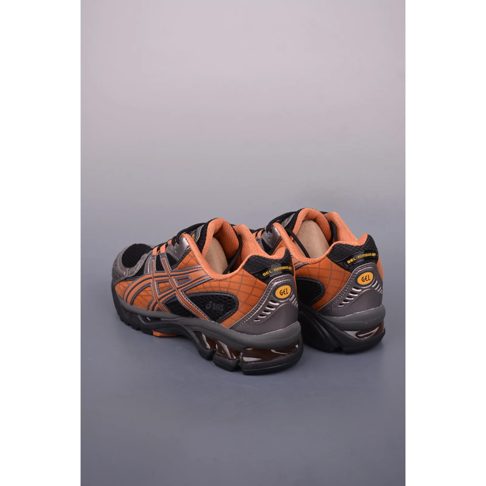 ASICS GEL-NIMBUS 10.1 Black / Rust Orange · 1203A543-004
