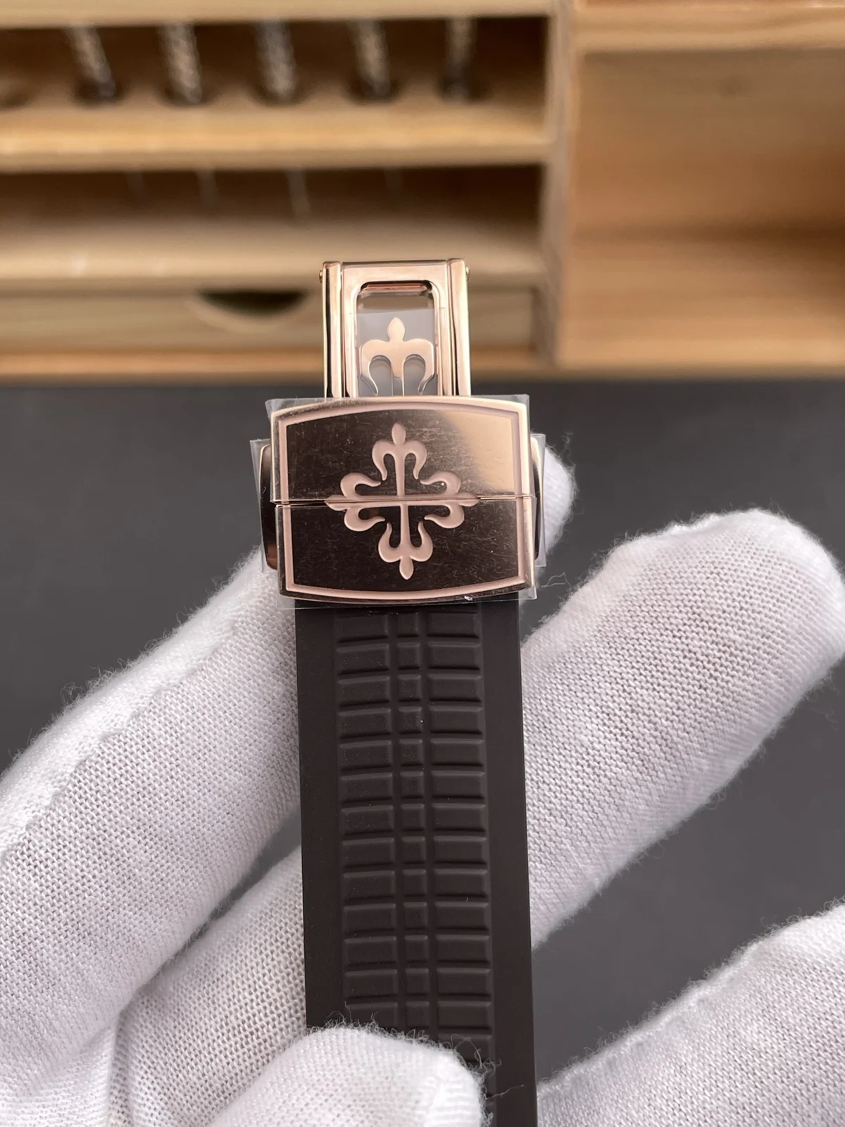 Patek Philippe Aquanaut 5167R-001 Brown Dial Watch — image 7